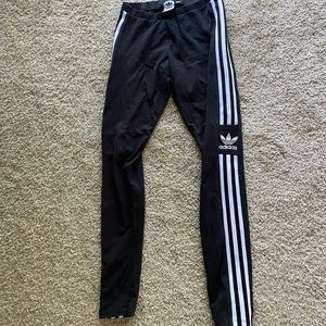Adidas 3 stripes leggings